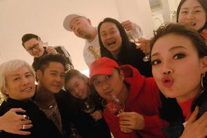 容祖儿古巨基草蜢杜德伟等开派对喜庆