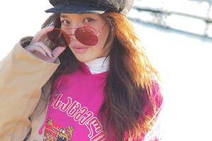 42岁舒淇穿大花衣裳粉丝直言“失心疯”