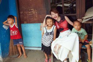 小S洒脱轻快又具沉稳能量显生活情调