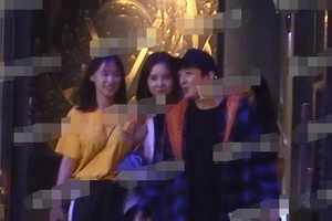 王思聪与众多美女KTV相聚共度甜蜜夜