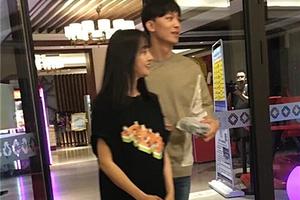 郑爽张恒广州甜蜜逛街 两人公开秀恩爱