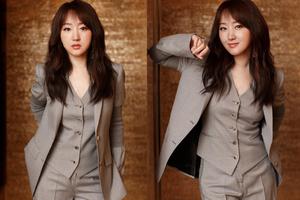 48岁杨钰莹近照曝光皮肤白皙身材玲珑