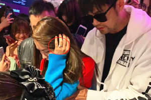 周杰伦昆凌唐人街被围堵周董实力护妻