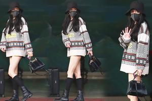 杨幂玩下衣失踪“漫画腿”无死角