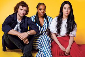 刘亦菲入选好莱坞新星拍大片 颜值高不惧镜头怼脸