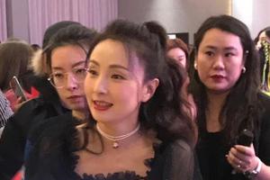 47岁陶虹参加活动生图曝光颜值在线