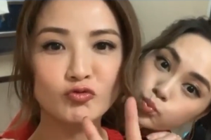 Twins合体开工阿娇阿Sa晒自拍嘟嘴卖萌