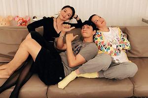 陈坤周迅舒淇三人逗趣合影超温馨