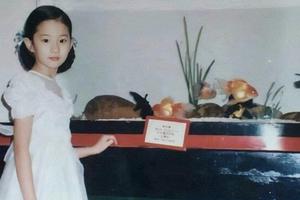 美人时光机：她是中国首位迪士尼公主