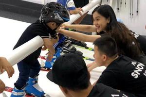 曝baby和儿子对话日常 凌晨3点劝小海绵睡觉