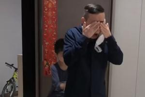 防疫小能手！潘长江回家被外孙喷消毒液