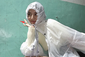 吴千语晒男友视角美照秀右手无名指戒指