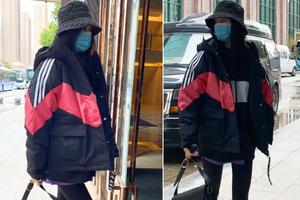 杨幂复工后现身紧身裤包裹勒出纤细长腿