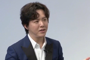 吃胖了？李云迪直播钢琴授课脸部圆润