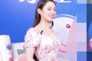 名副其实小蛮腰！吉娜反手开瓶盖毫不费力