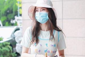 Baby穿搭减龄变"小腰精"元气满满