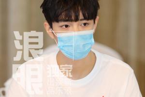 肖战走访河北蔚县扶贫产业青春有活力