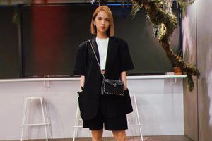 杨丞琳一头短发穿黑西装短裤变酷girl