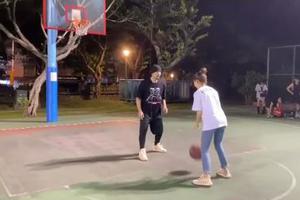 周杰伦带昆凌打篮球太宠溺 见老婆替别人加油直呼吃醋