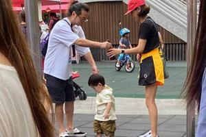 陈意涵一家三口罕见同框儿子肉嘟嘟