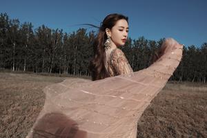 Baby钻石鎏金裙仙气飘逸似精灵公主