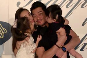 方媛抓住郭富城生日尾巴晒合影为老公庆生