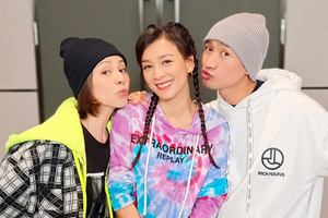 50岁张庭与王琳同框比美少女感依旧