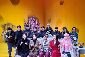 翟天临罕见晒照透露参加话剧巡演