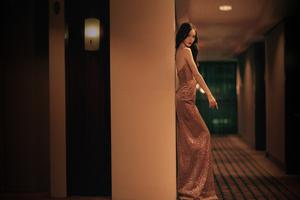 金晨穿星河流光长裙明艳动人