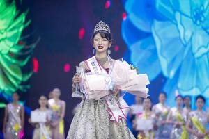 世界旅游小姐全球总决赛 佳丽汉服秀大展好身材