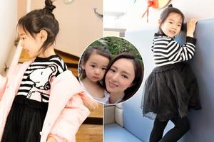 董璇女儿近照曝光模特派头十足