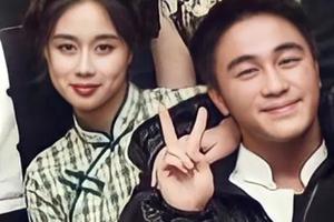 何超欣穿旗袍和亲哥何猷君同框