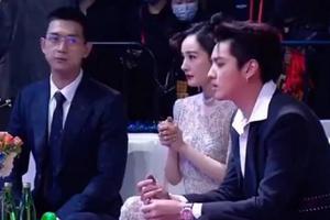 杨幂吴亦凡李现同框玩游戏画面养眼