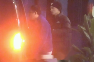 于正风波后与经超等人聚餐获董又霖搀扶