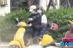 沈月被拍与男生骑车外出 两人搂腰牵手十分亲密