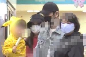 黄晓明baby带儿子小海绵就医