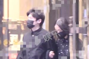 李莎旻子隔壁老樊恋情疑曝光 二人牵手互动甜蜜