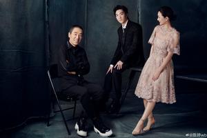 张艺谋长子迎20岁生日 陈婷晒三口合照幸福满满