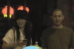 金晨新恋情疑曝光 醉酒后与神秘男拥吻