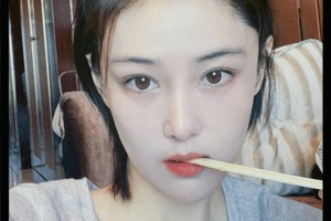 张馨予连吃四天煲仔饭 下决心减肥求监督