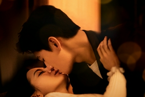 《你是我的荣耀》杨洋迪丽热巴吻戏好欲