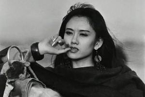 杨丽萍年轻时旧照曝光 气质独特灵动仙气