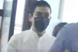 朱一龙现身国庆晚会录制现场