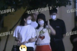 张杰谢娜与袁咏仪张智霖聚餐 四人热聊拥抱告别