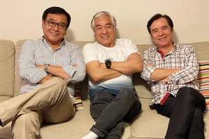 秦沛姜大卫尔冬升罕见同框合体 兄弟三人状态颇好