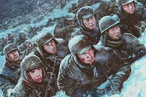 《长津湖》再次延长上映 距登顶票房榜仅一步之遥