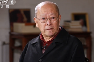 周总理扮演者王铁成说演戏要较真