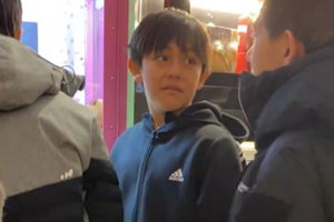 刘烨11岁儿子身高猛窜长成爸爸翻版