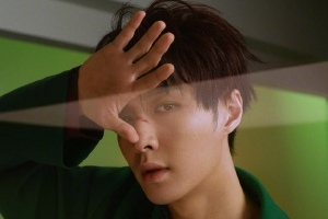 张艺兴破碎感光影大片释出清爽帅气