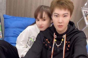 赵本山女儿直播哭诉已分手